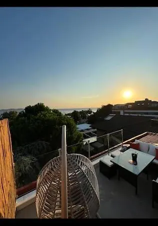 Pool Rooftop Kadikoy Bagdat St. Seaside Metro 5mins Metro Apartamento *