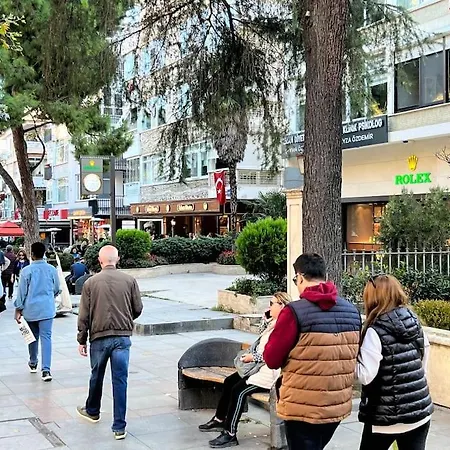 Pool Rooftop Kadikoy Bagdat St. Seaside Metro 5mins Metro *